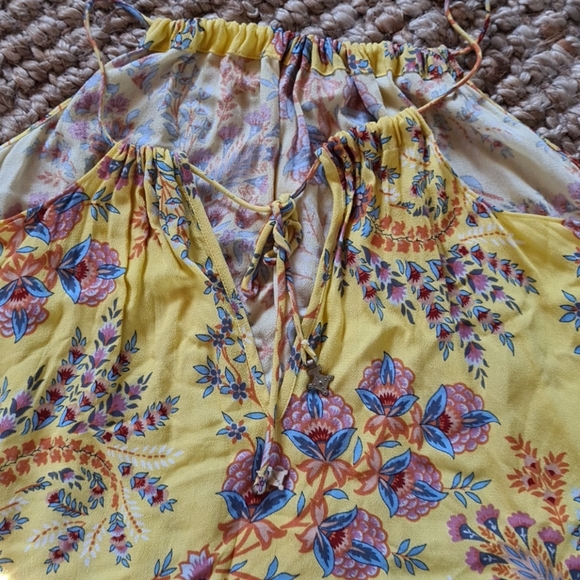 TIGERLILY Top - Picture 6 of 8